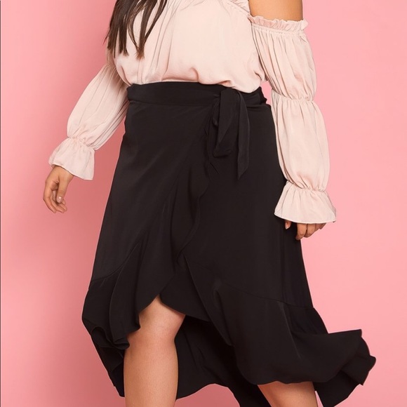 🖤RESERVED🖤SELENA SWING STYLE STAPLE SKIRT NWT🖤 - Picture 2 of 8